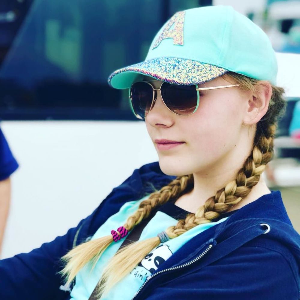 Meet your Posher, Leslie